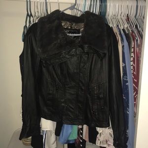 Guess leather/faux fur jacket